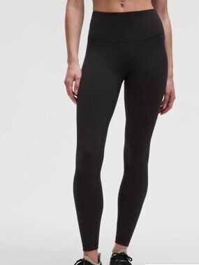 Lululemon Wunder Train 28' inch leggings
